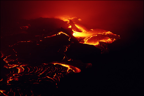 Раскаленная лава. Фото, фотография картинка